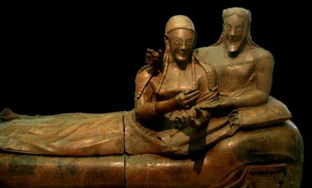 Этрусский саркофаг из Черветери, вторая половина VI века до н.э.