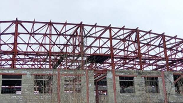 Ледовая арена на пр. Сибирском, 52, апрель 2025 года / Фото: amic.ru