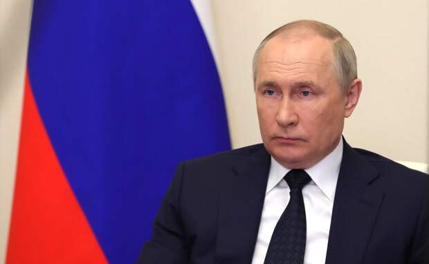 Путин лично приехал проводить в последний путь лидера ЛДПР Жириновского