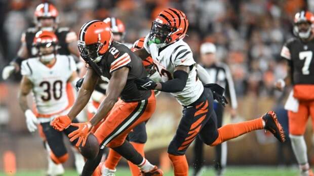 Bengals corner Chidobe Awuzie