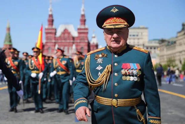Задержан еще один бывший замминистра обороны России. Ему «отгрохали генеральскую дачу» на огромном участке под Москвой