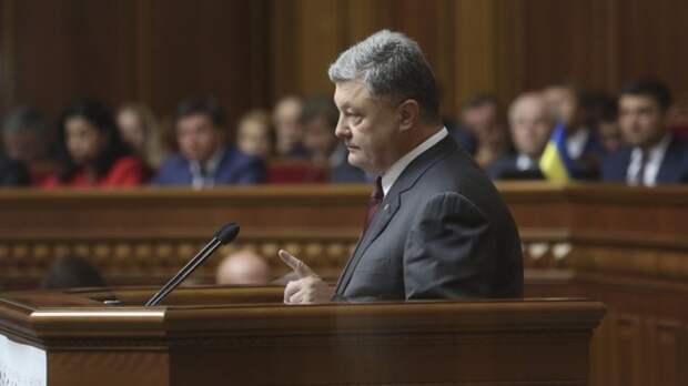 Студент, вогнавший Порошенко в ступор вопросом про Донбасс, отчислен из вуза