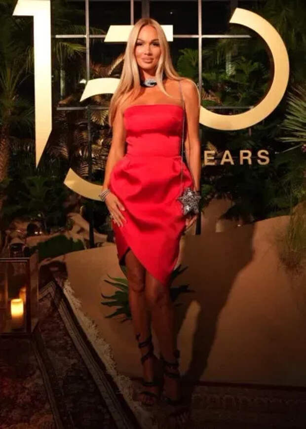 Виктория Лопырёва