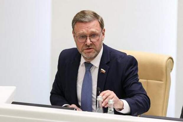 Сенатор Косачев назвал Столтенберга и ряд других западных политиков «одержимыми» за призыв к помощи Украине