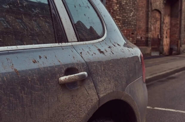 Автоюрист Воропаев: за грязный автомобиль могут лишить прав