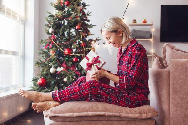 Сексолог посоветовал оригинальные подарки для взрослой версии игры «тайный Санта»