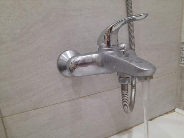 Коммунальный коллапс в Фокино: жители третьи сутки лишены холодной воды