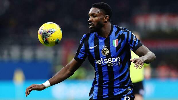 «Интер» победил «Комо», отыгравшись с 0:2, и укрепил свое лидерство в Серии А
