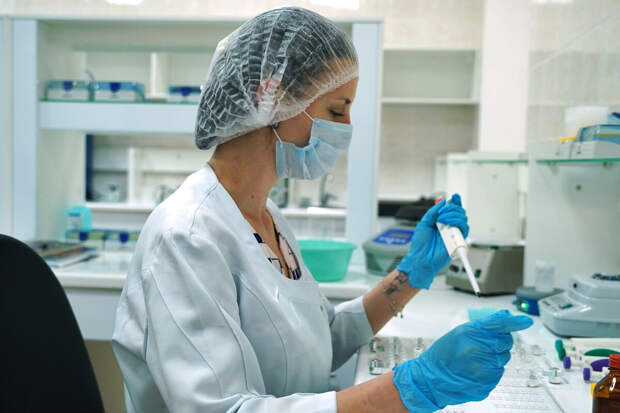 Анализ на ВПЧ для россиянок включили в полис ОМС