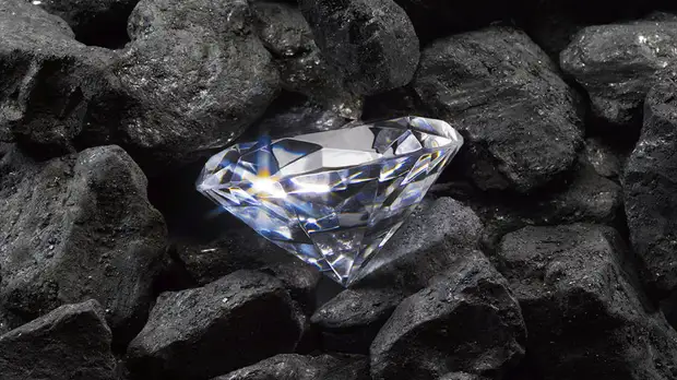 Драгоценные «корни» континентов: происхождение алмазов в мантии Земли удалось установить с помощью суперкомпьютеров