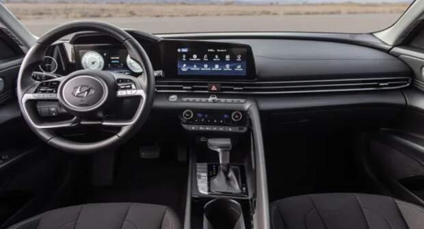 Блогер раскритиковал дизайн Hyundai Elantra 2021 года