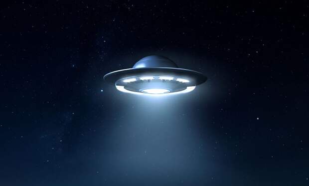 «Мы видели странные огни»: офицер ВВС заявил, что НЛО вывели из строя ядерное оружие США