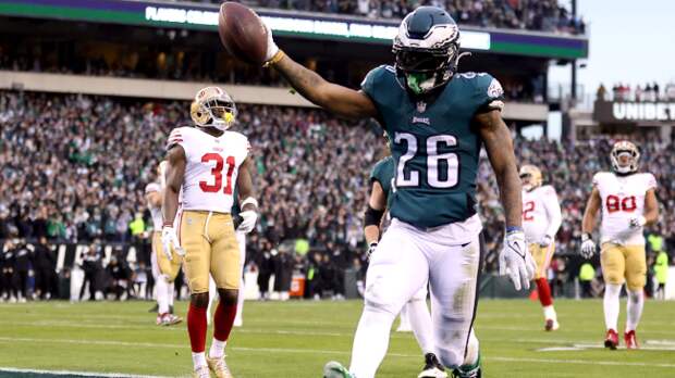 Miles Sanders scores a touchdown.