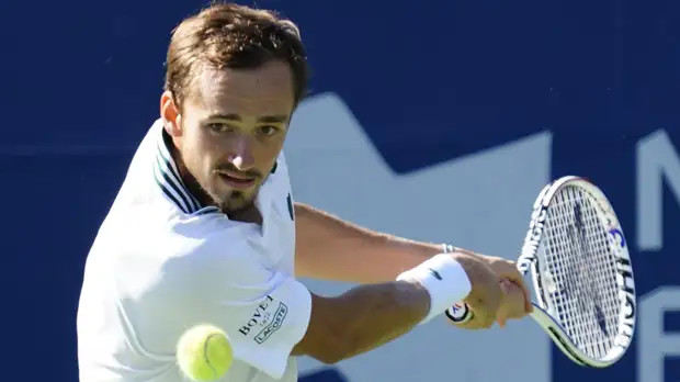 Медведев высказался о победе над Зверевым на Итоговом турнире АТР