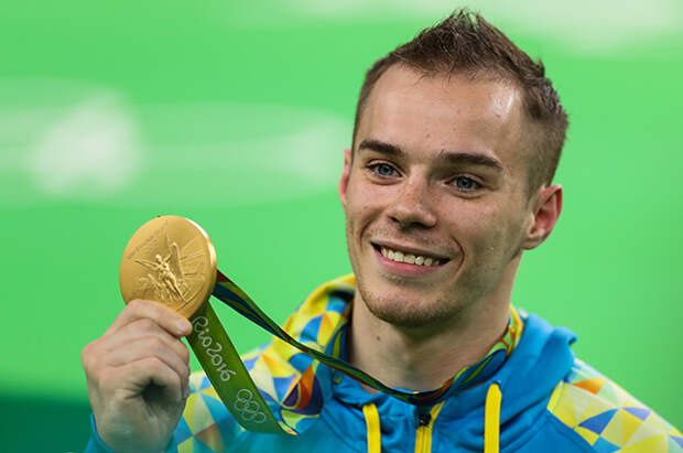 Украинский гимнаст Олег Верняев.