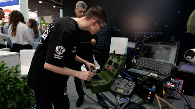 Самый маленький в мире дрон с ИИ: как в России развивают беспилотные технологии