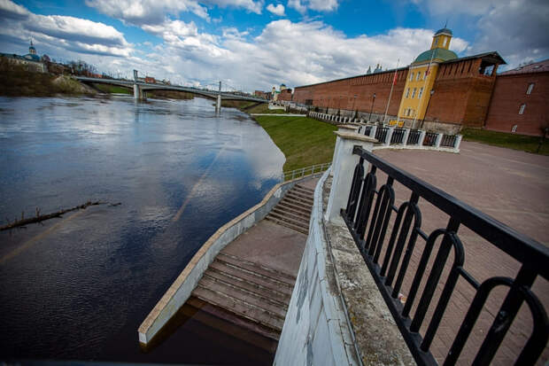 В Смоленске подняли вопрос приведения в порядок общественных территорий после зимы