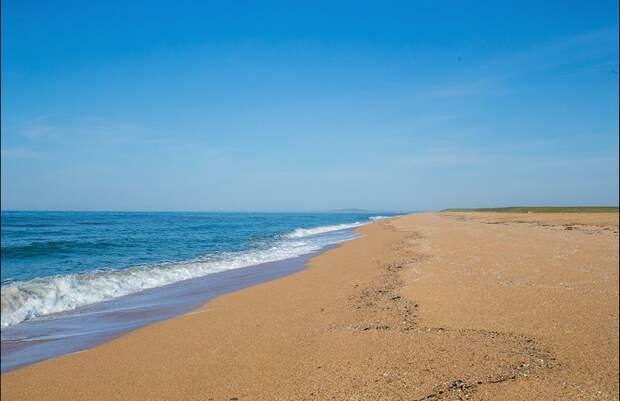 Золотой песок и лазурное море. Автор фото: Сергей Анашкевич