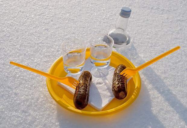 Россиянам назвали максимально допустимую дозу алкоголя в мороз