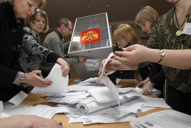 Выборы в Госдуму: Единая Россия лидирует после подсчета 40% голосов