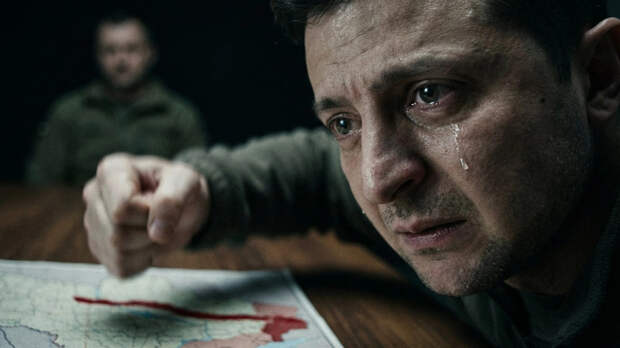 Зеленский все время лавирует: Среди украинцев вырос запрос на "другую власть". Какие есть варианты?