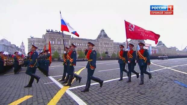 Старшего сержанта из Тулы удостоили чести внести Знамя Победы