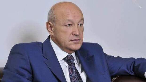 Имущество на 10 миллиардов рублей изъяли у экс-председателя Заксобрания Иркутской области и его семьи