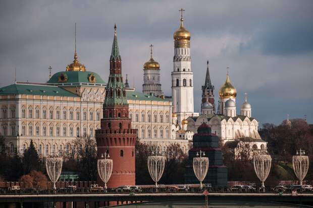 Песков: Путин предлагал Зеленскому приехать в Москву, это позиция РФ