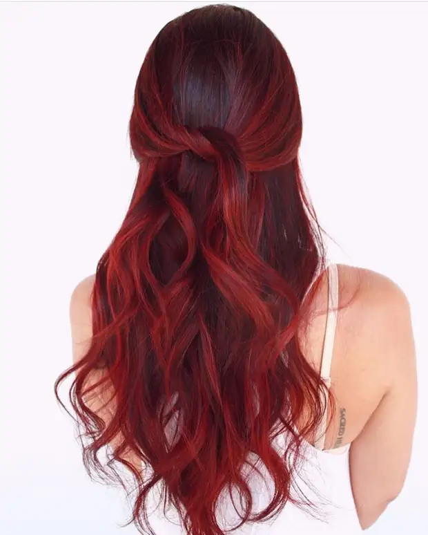 Бордовые волосы: 25 самых притягательных и привлекательных идей