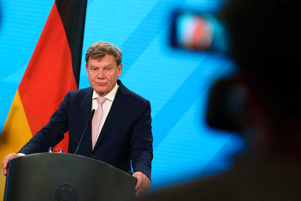 Welt: Зеленский наградил главу МИД Германии Вадефуля орденом не по статусу