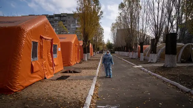 На Украине выявили 4478 случаев коронавируса за сутки