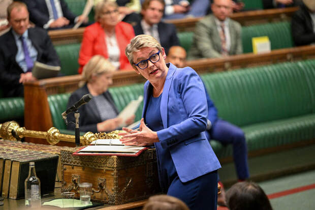 Глава МИД Купер: у Британии есть опасения из-за участия Путина в "Совет мира"