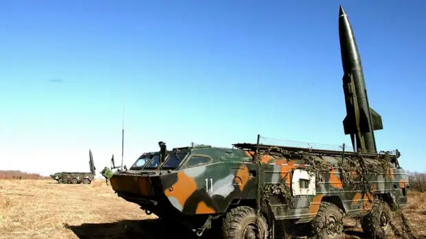 МО РФ: женщину и ребенка ранило осколками украинской «Точки-У» в Херсонской области