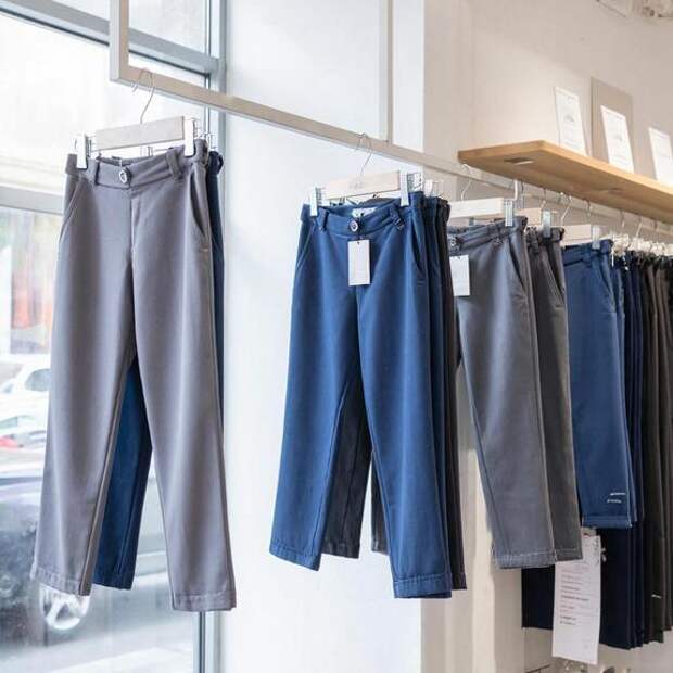 Химия вместо хлопка: почти половина школьных брюк — токсична