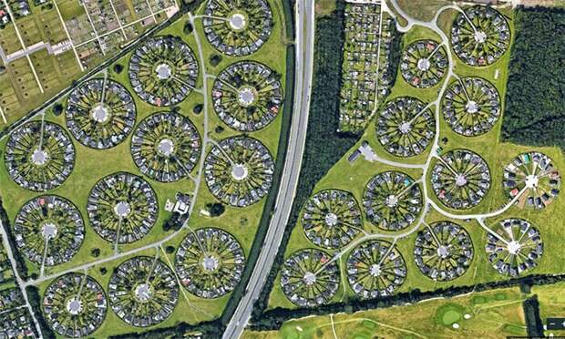 Зачем в Дании построили странный район в виде кругов, в которые заключены дома