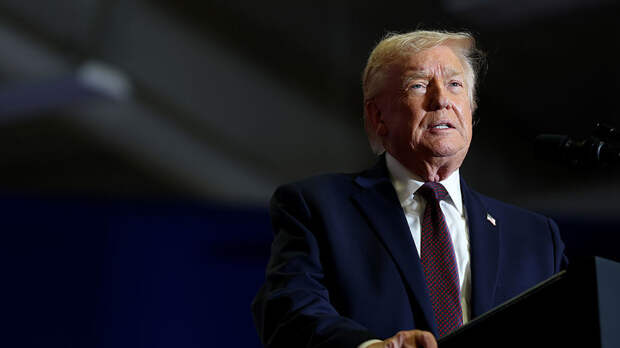 Трамп поздравил противников с Рождеством и припомнил им связи с Эпштейном