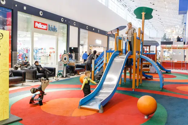 Оккупация России по всем фронтам: Утираемся от плевка торговых центров