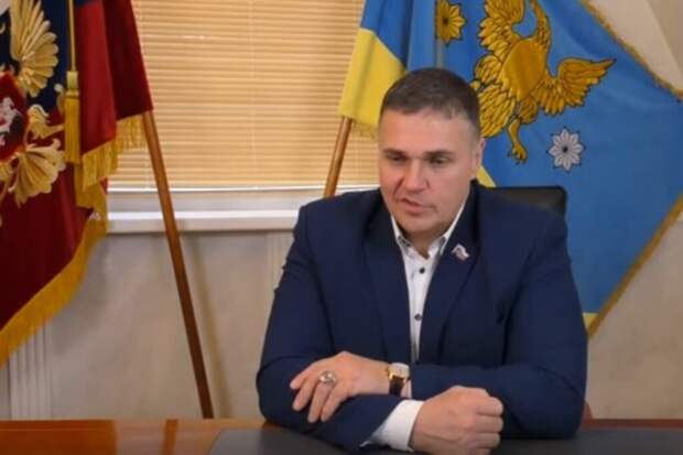 Глава поселка в Ленобласти стал отцом в 33-й раз