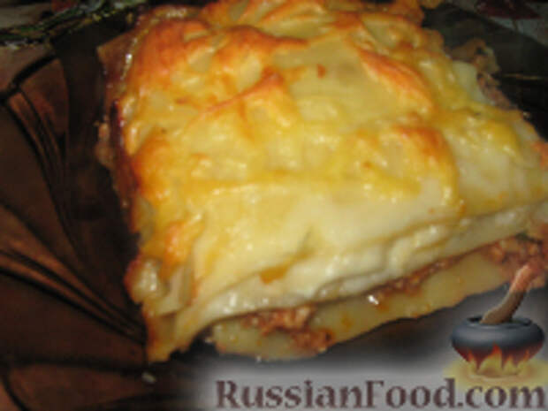 Фото к рецепту: Мясная лазанья с грибами и соусом бешамель
