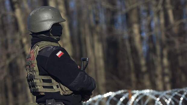 На польскую военную базу упал неопознанный БПЛА