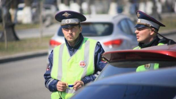 За ксеноновые фары и мигающие стоп-сигналы предложили лишать прав