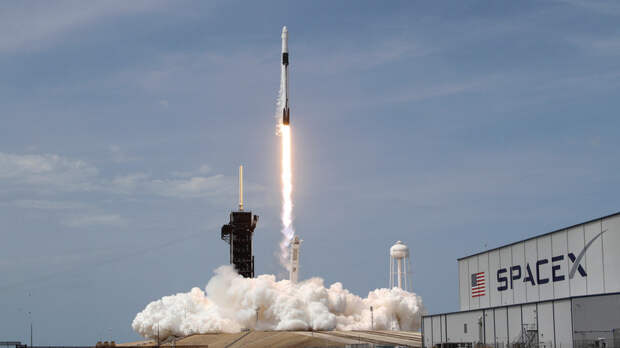 SpaceX отложила запуск ракеты-носителя со спутниками Starlink