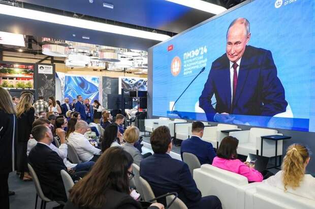 Путин: Уровень импорта должен снизиться до 17% ВВП к 2030 году