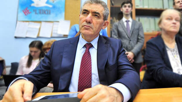 Развалил школы и уволился: Рано радуетесь