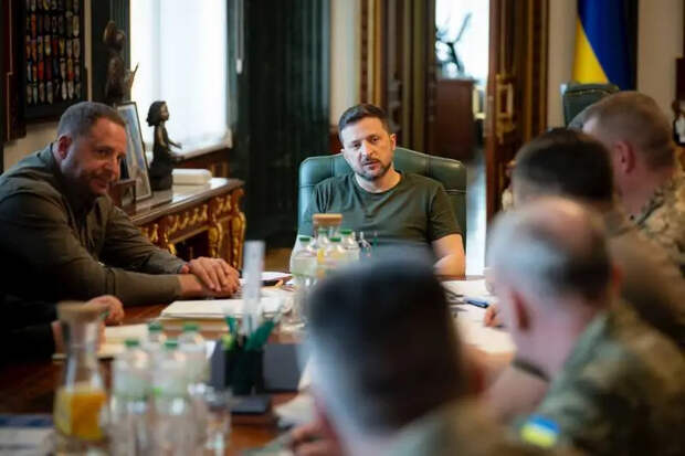 Пресса Украины: Зеленский готов поменять решение о перемирии сразу же, если подтвердится визит в Москву американцев