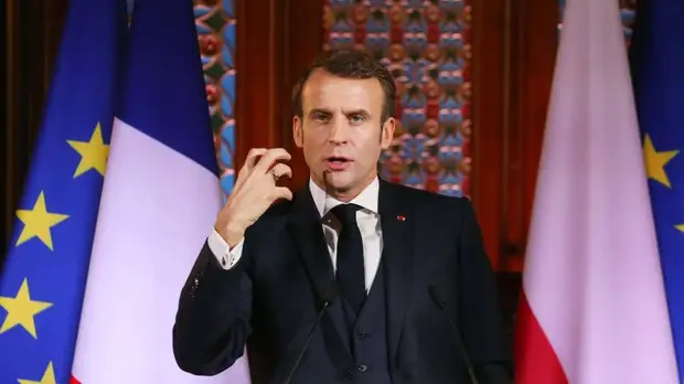 «Не разобрался в сути вопроса»: Макрон обвинил Россию в попытках «интерпретировать Вторую мировую войну»