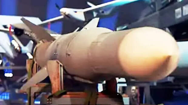 Коралл вместо Patriot: Украина показала новую ракету. Что она может?