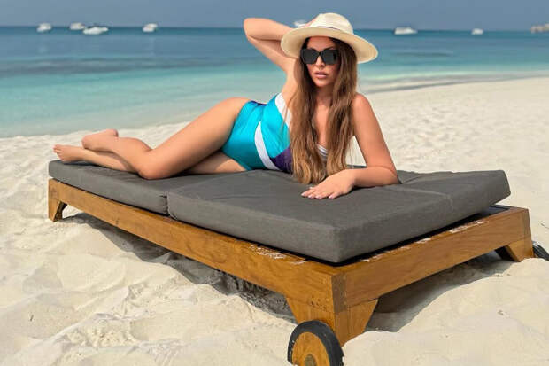 Певица Ирина Дубцова снялась в купальнике на Мальдивах