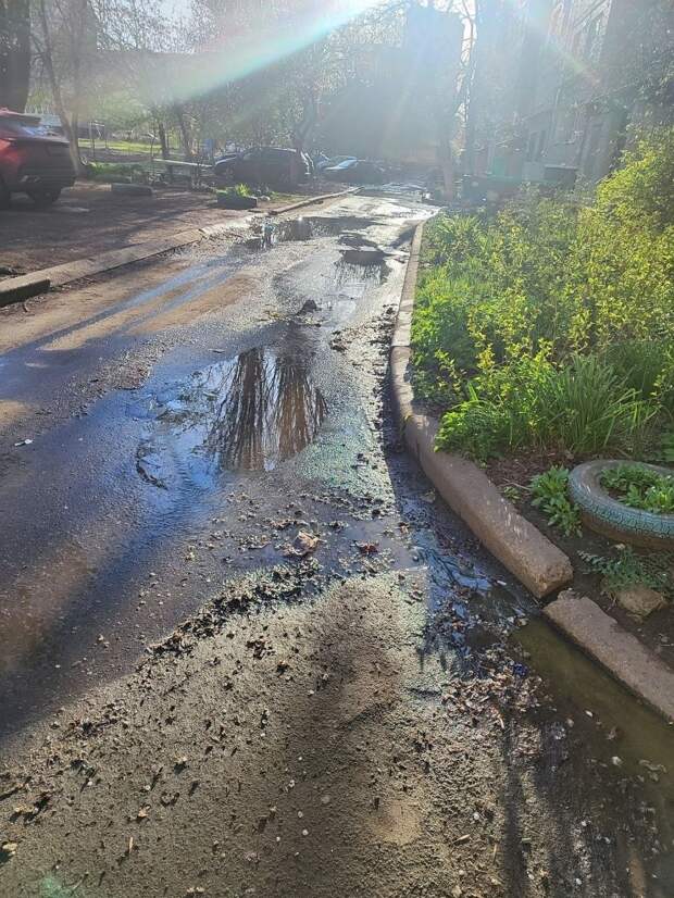 Макеевка Зелёный 51 дом,пол года течет канализация! https://t.me/webmoney_dn/320046