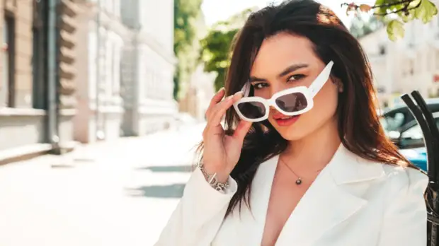 Сотни миллионов: какие супруги депутатов думы Ставрополья заработали больше мужей